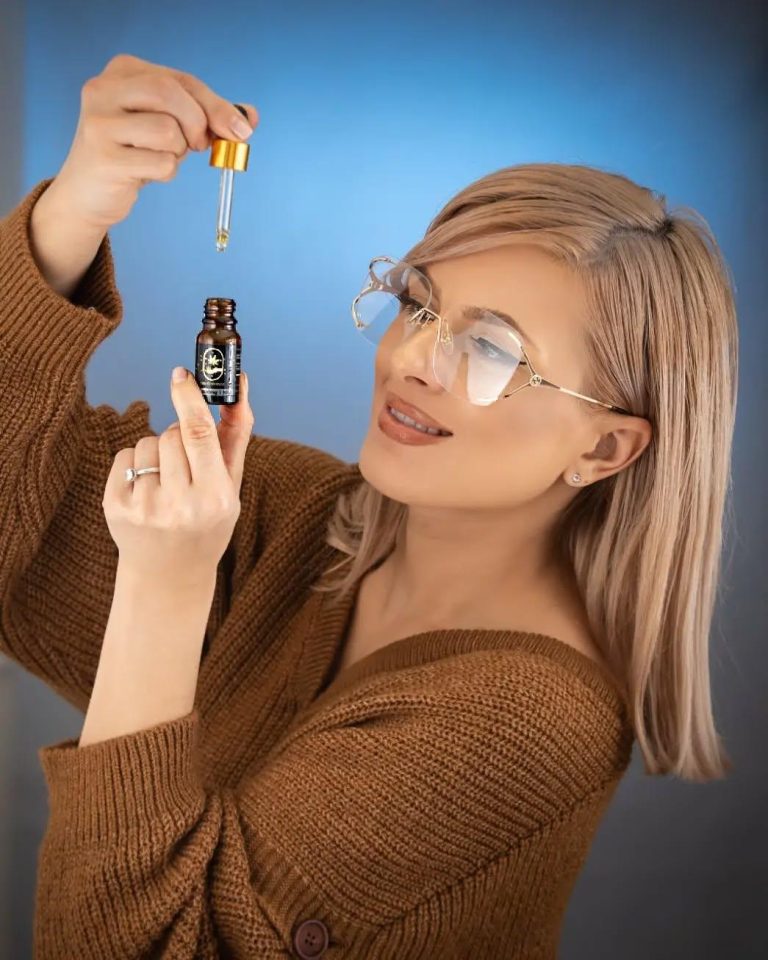 CBD și Medicamentele: Este sigur să le combinăm? (Ghid de Siguranță și Efecte Secundare)